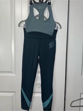 Peloton Teal & Dark Teal Two-Piece Workout Set XS top, Small bottoms